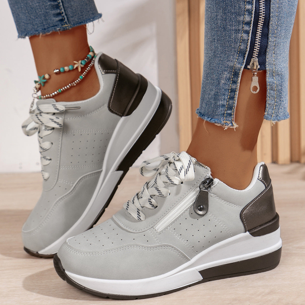 Baskets décontractées à la mode et assorties à toutes les tailles